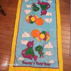 Vintage Barney & Baby Bop bath towel.